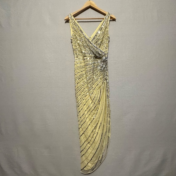 NWT Mac Duggal Silver Sequined Faux Wrap Sleeveless Midi Dress - size 4 - Picture 3 of 7